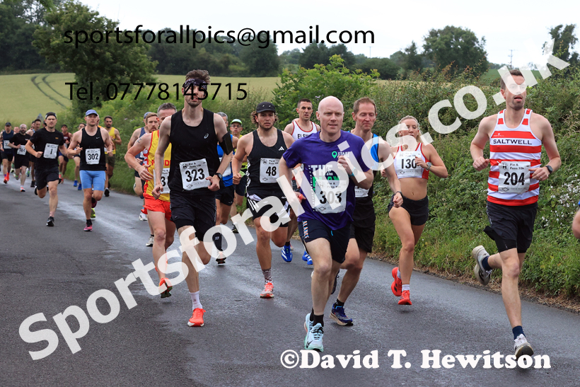 The 2026 Tynedale Pie and Peas 10k, Ovington to Low Prudhoe, Northumberland. Photo: David T. Hewitson/Sports for All Pics